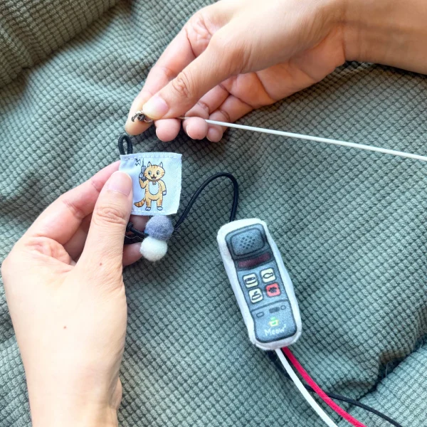 Meow_Vintage_Mobile_Phone_Soft_Plush_Cat_Wand_5_1800x1800 Woof² Meow²-Meow² | 懷舊大哥大電話逗貓棒
