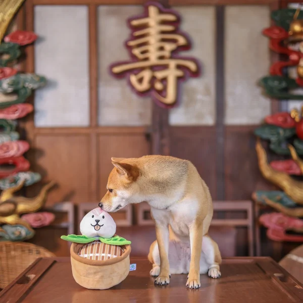 PeachBundog1_1800x1800 Woof² Meow²-Woof² | 中式生日壽桃三合一藏食寵物毛絨玩具